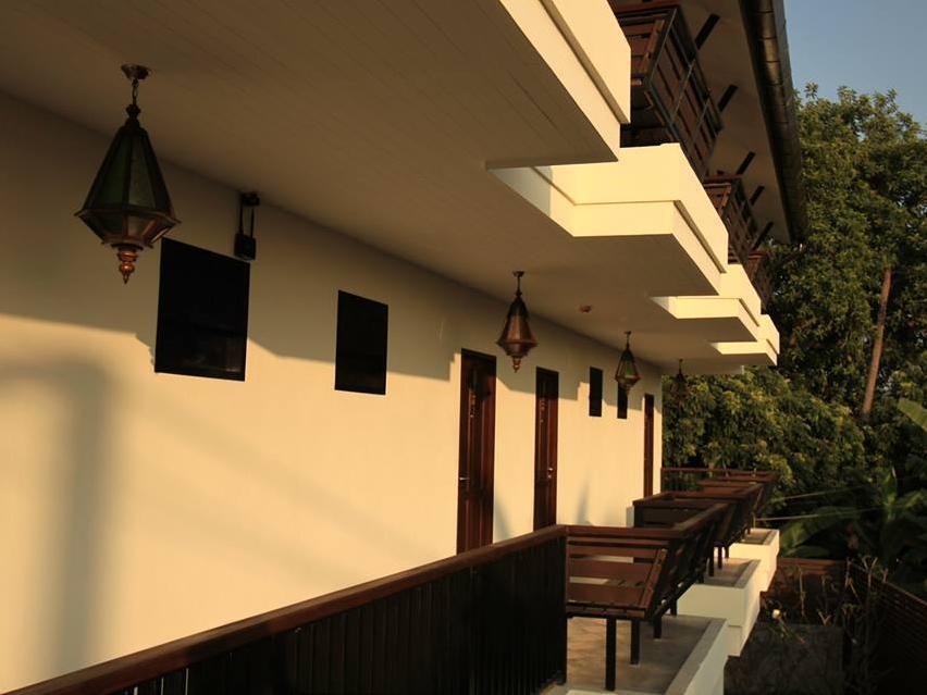 Baan Ratchiangsaen Hotel Chiang Mai Luaran gambar