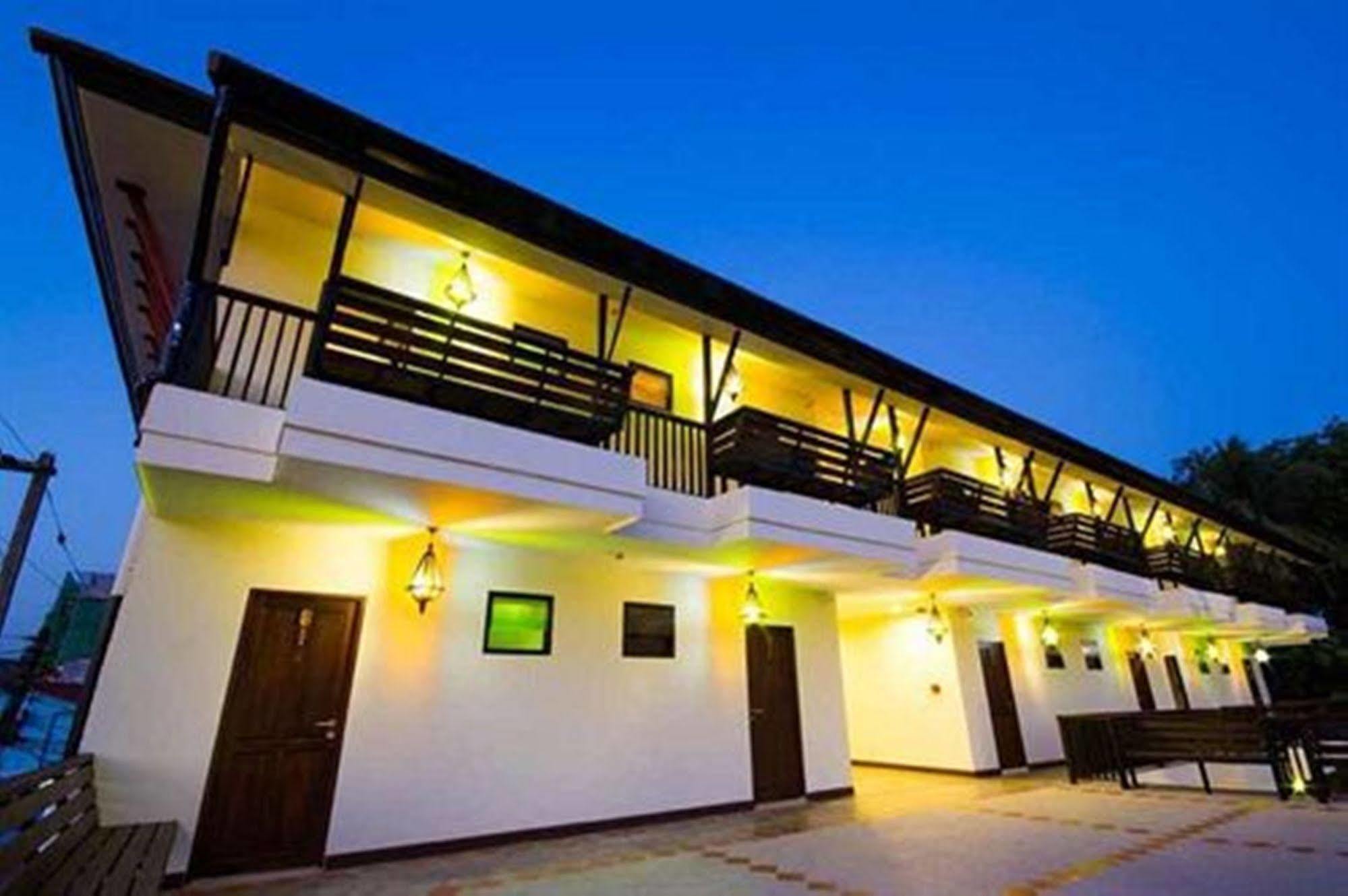 Baan Ratchiangsaen Hotel Chiang Mai Luaran gambar