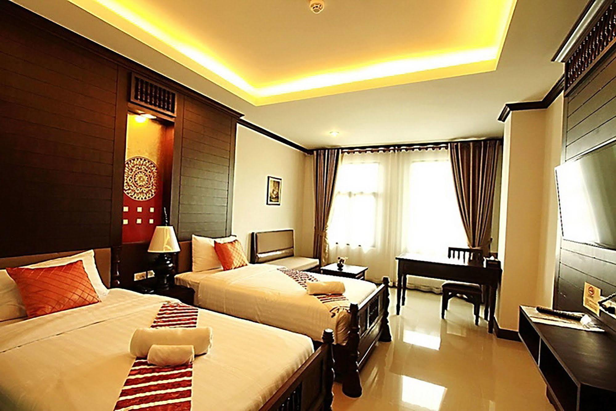 Baan Ratchiangsaen Hotel Chiang Mai Luaran gambar