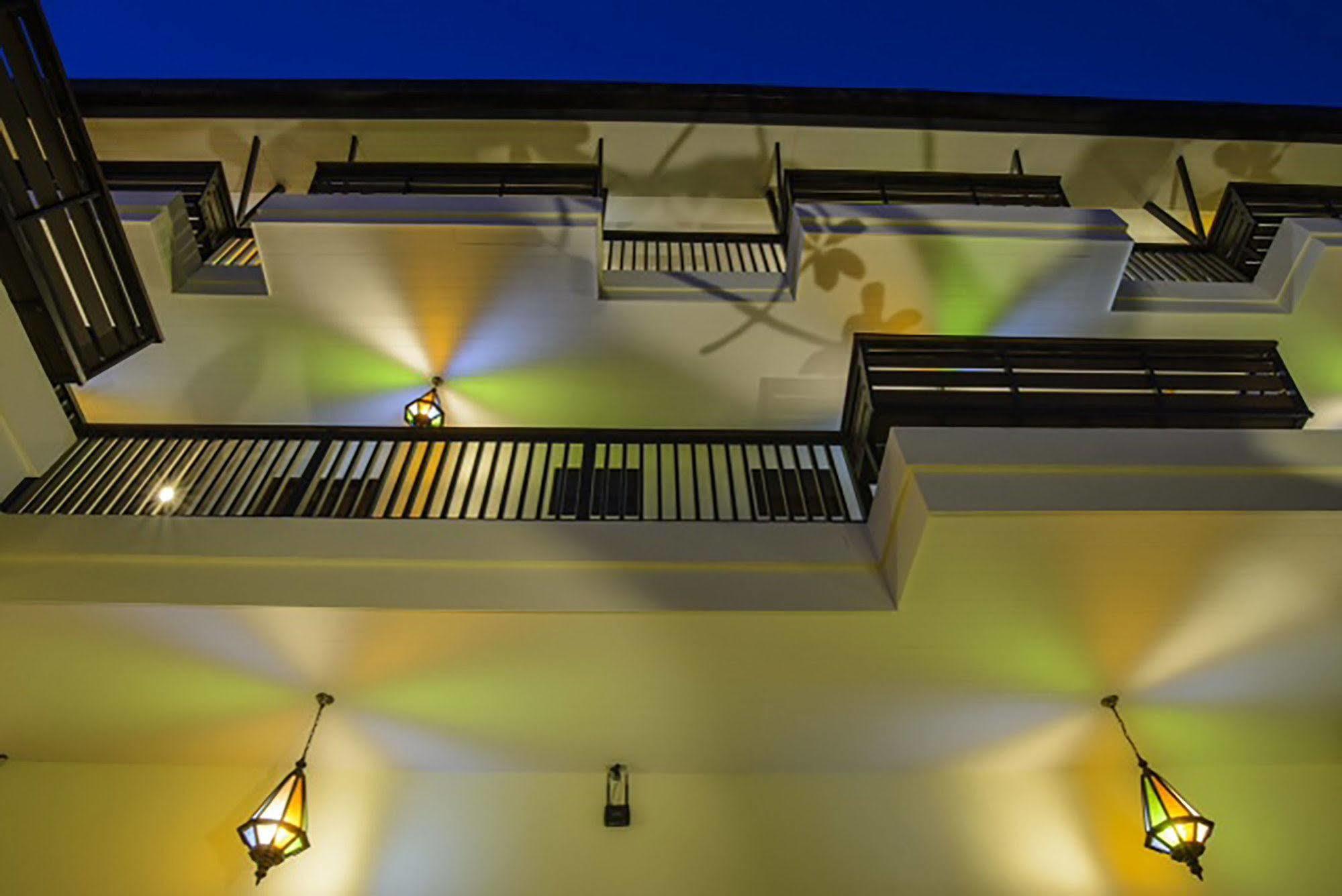 Baan Ratchiangsaen Hotel Chiang Mai Luaran gambar