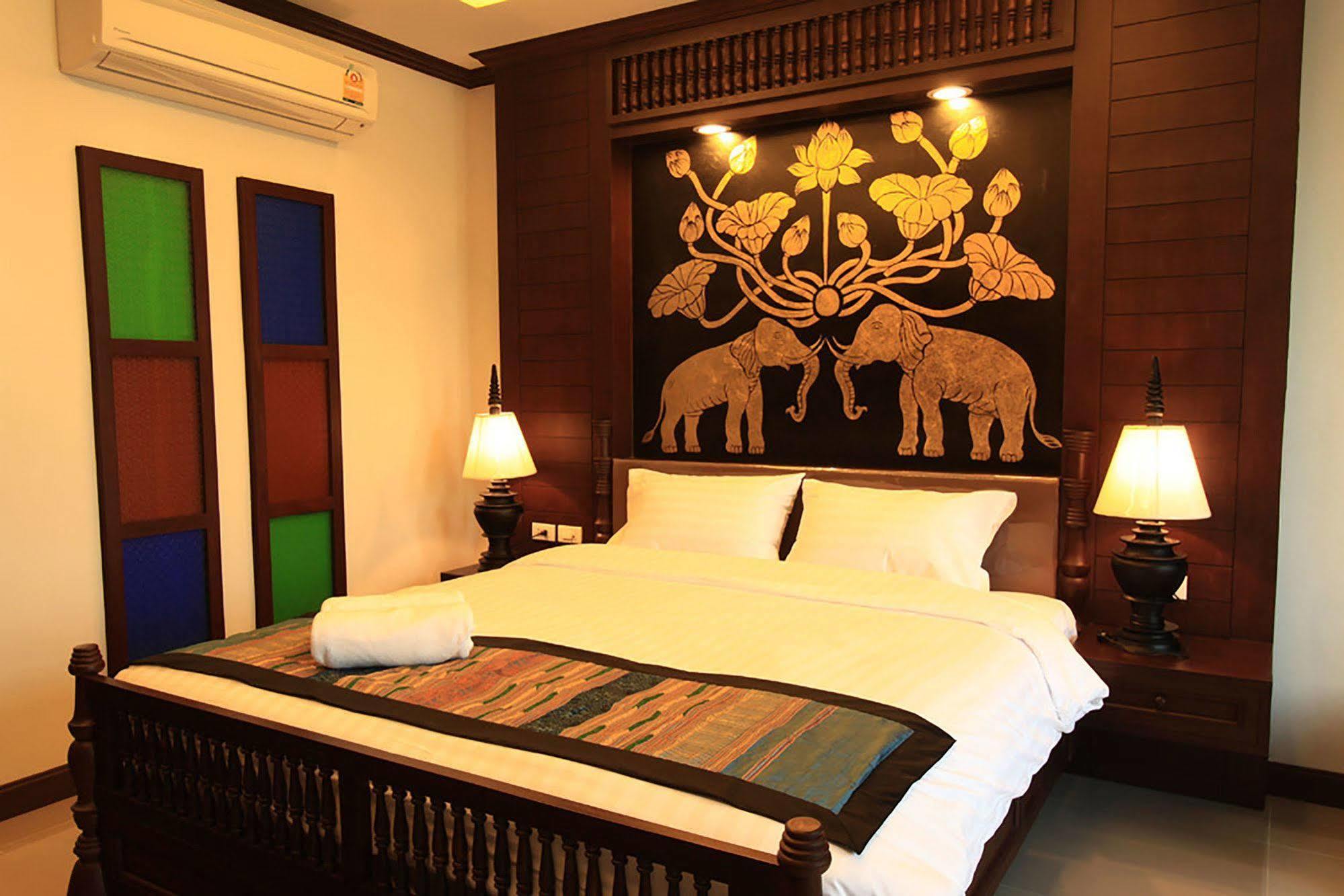 Baan Ratchiangsaen Hotel Chiang Mai Luaran gambar