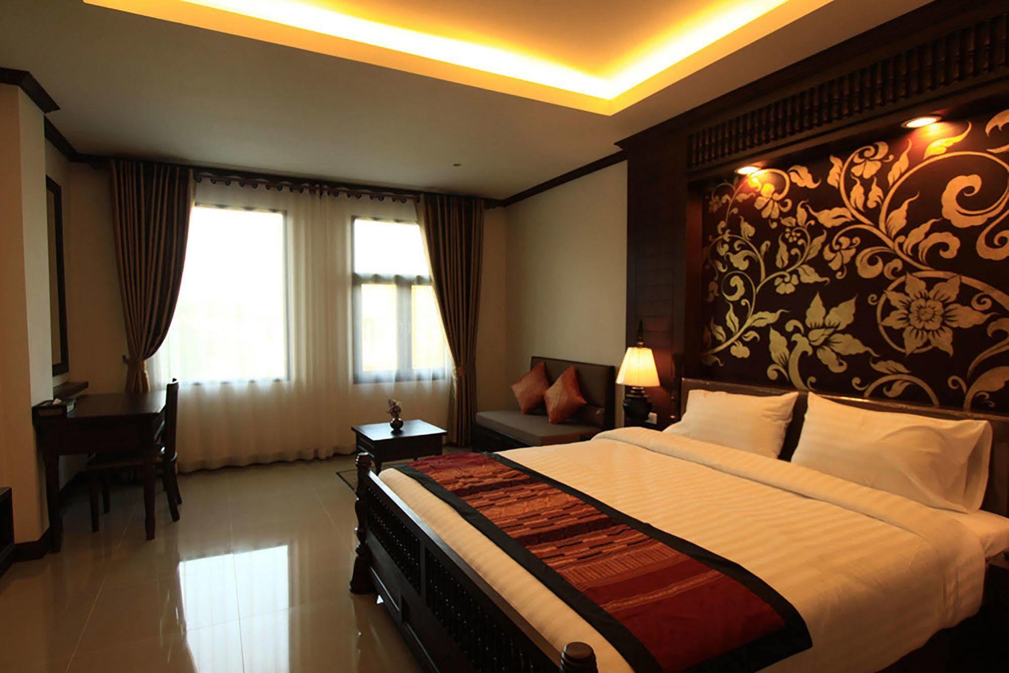 Baan Ratchiangsaen Hotel Chiang Mai Luaran gambar